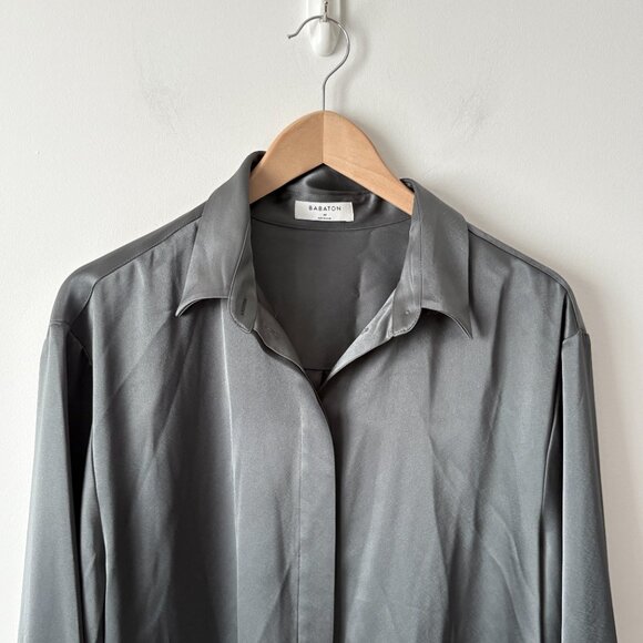 Aritzia Babaton Sable Satin Glossy Button Down Shirt Size Medium - Picture 3 of 7